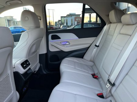 2026 Mercedes-Benz GLE Class - thumbnail 4