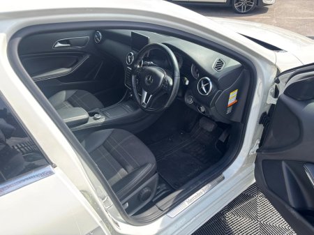 2015 Mercedes-Benz A Class - view 4