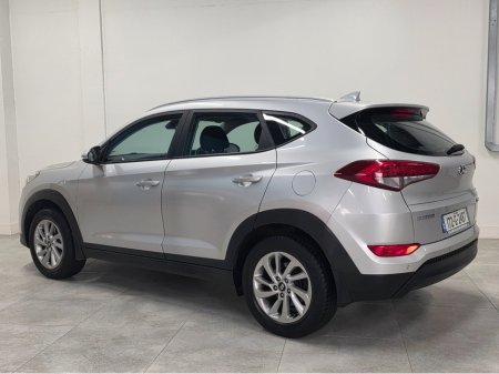 2017 Hyundai Tucson 1.7 SE NAV Bluedrive 116PS 5DR €13,750 thumbnail