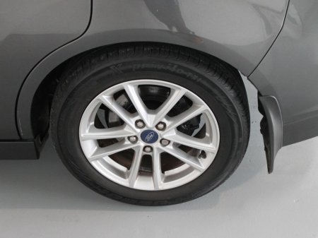 2017 Ford C-Max Zetec 1.5 TDCI 95PS M6 4DR €12,999 thumbnail