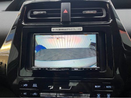 2022 Toyota Prius - thumbnail 18