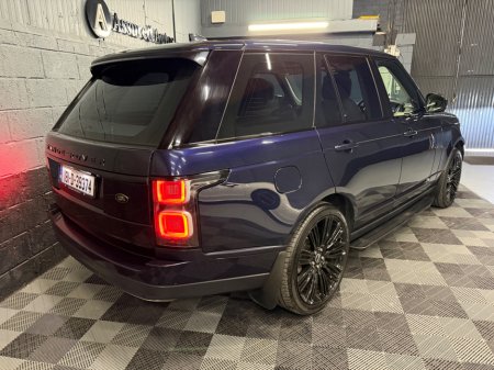 2018 Land Rover Range Rover - thumbnail 3