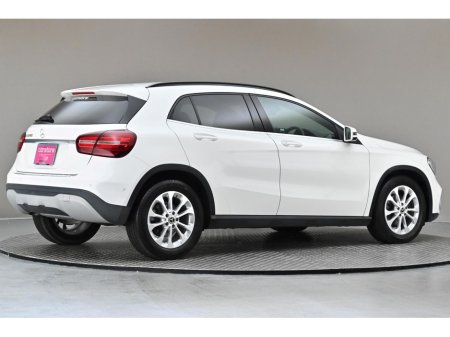 2019 Mercedes-Benz GLA Class GLA 180 *HALF LEATHER*REVERSE CAM*PARK SENSORS* €25,890 thumbnail