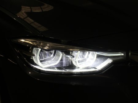 2018 BMW 3 Series - thumbnail 15