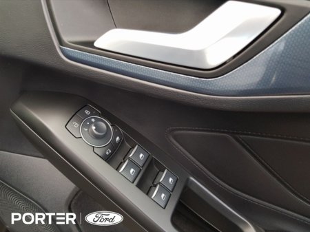 2023 Ford Focus - thumbnail 22