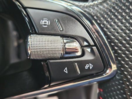 2021 Skoda Octavia - thumbnail 12