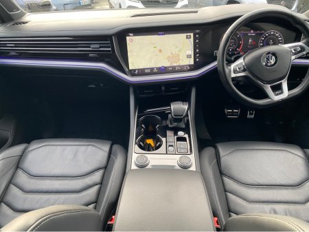 2020 Volkswagen Touareg 3.0 TDI V6  R LINE BLACK EDITION 2 SEAT COMMERCIAL ( 201 REG ) thumbnail