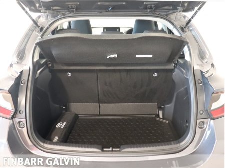 2021 Toyota Yaris 1.0 5Dr Luna €18,750 thumbnail