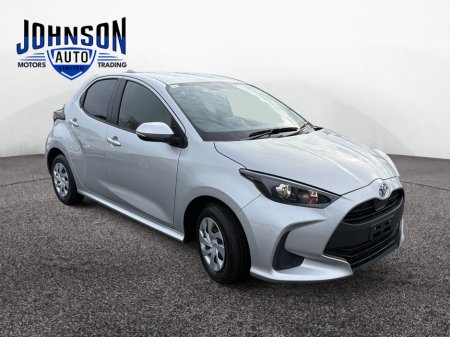 2020 Toyota Yaris - thumbnail 4