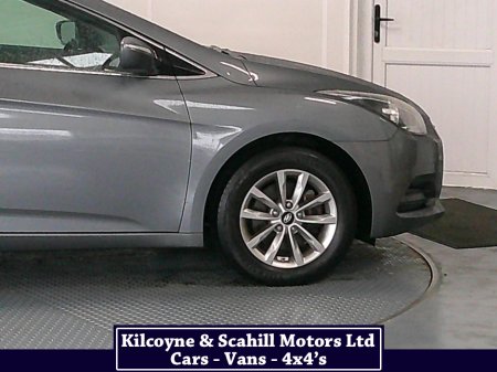 2017 Hyundai i40 SE NAV CRDI BLUE DRIV DRIVE €12,950 thumbnail