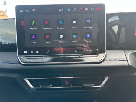 2025 Volkswagen Tiguan - thumbnail 9