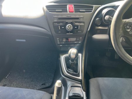 2013 Honda Civic 1.4 i-VTEC SE €5,990 thumbnail