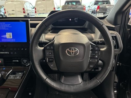 2023 Toyota bZ4X - thumbnail 9