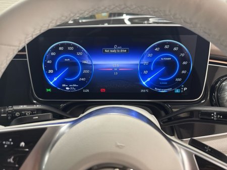 2025 Mercedes-Benz EQE - thumbnail 9