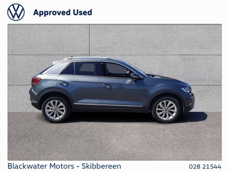 2022 Volkswagen T-Roc 1.5TSI 150BHP STYLE PLUS AUTOMATIC €31,995 thumbnail