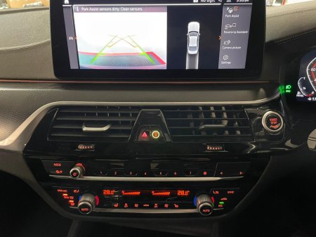 2022 BMW 5 Series - thumbnail 4