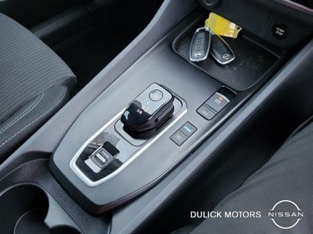 2025 Nissan Qashqai ePOWER QASHQAI SV thumbnail