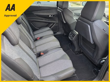 2018 Peugeot 5008 - thumbnail 13