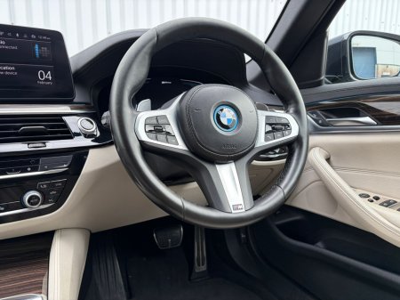 2022 BMW 5 Series - thumbnail 18