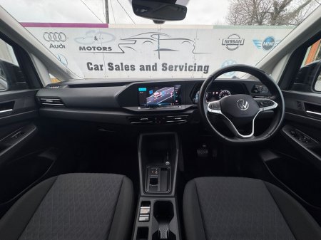 2025 Volkswagen Caddy Maxi Life LIFE TDI 122BHP A7F 5DR A €42,500 thumbnail