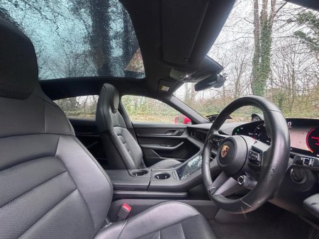 2021 Porsche Taycan - thumbnail 25