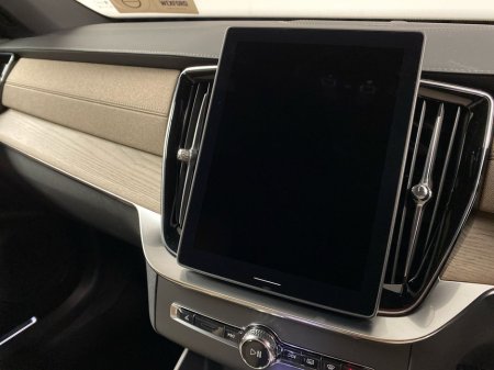 2026 Volvo XC90 - thumbnail 16