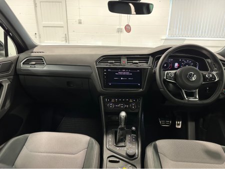2019 Volkswagen Tiguan (191) TIGUAN R LINE 2.0TDI 4 MOTION DSG VW/AUDI SPECIALISTS WWW.DENISDARCYCARS.IE thumbnail