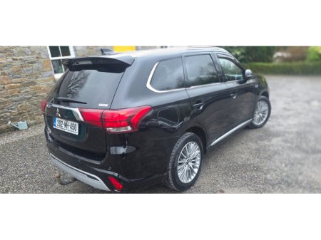 2020 Mitsubishi Outlander - thumbnail 6