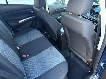 2024 Suzuki SX4 S-Cross 1.5 MOTION HEV 115PS 5 €29,999 thumbnail