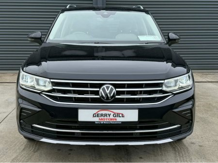 2023 Volkswagen Tiguan ELEGANCE 2.0 TDI MANUAL 6SPEED FWD 150BHP €39,450 thumbnail