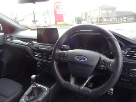 2019 Ford Focus ST-LINE 1.0 ECOBOOST 125 125PS 4DR €18,450 thumbnail