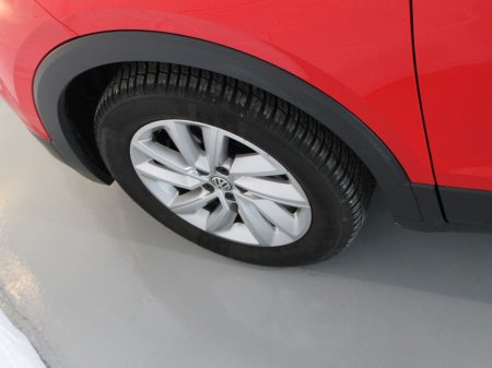 2020 Volkswagen T-Cross Life 1.0 TSI M5F 95HP 5DR €19,999 thumbnail