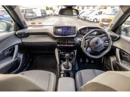 2025 Peugeot 2008 2025 Peugeot 2008 1.2 Puretech 100bhp Allure thumbnail