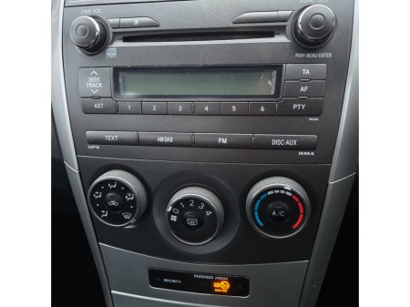 2011 Toyota Corolla 1.4 D-4D 4Dr Luna €6,999 thumbnail