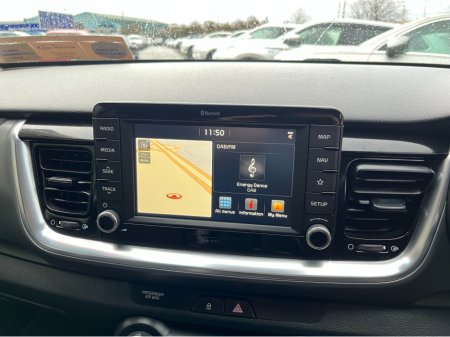 2019 Kia Stonic K3 AUTOMATIC 1.0 PETROL //SAT NAV//REVERSE CAMERA//CARPLAY//KIA SERVICE HISTORY// €17,950 thumbnail