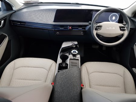 2022 Kia EV6 - thumbnail 5