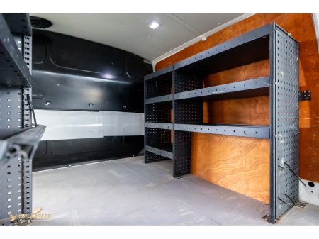 2021 Volkswagen Transporter - thumbnail 21