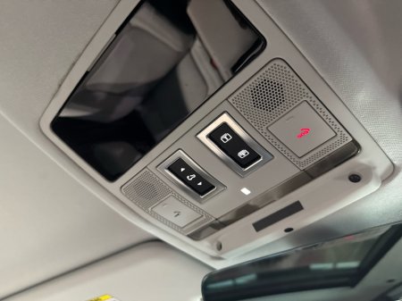 2025 Land Rover Defender *N1 Commercial 2 Seat Diesel* 90 D350 X-Dynamic €109,750 thumbnail