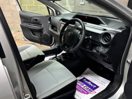 2020 Toyota Aqua - thumbnail 6