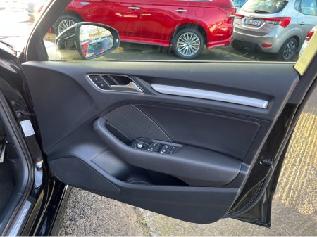 2018 Audi A3 S-LINE SALOON AUTOMATIC 1.4 PETROL //HIGH SPEC//LOW MILES//HALF LEATHER HEATED SEATS//ADAPTIVE CRUISE CONTROL//KEYLESS ENTRY// €22,950 thumbnail