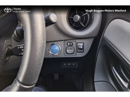 2018 Toyota Yaris - thumbnail 14