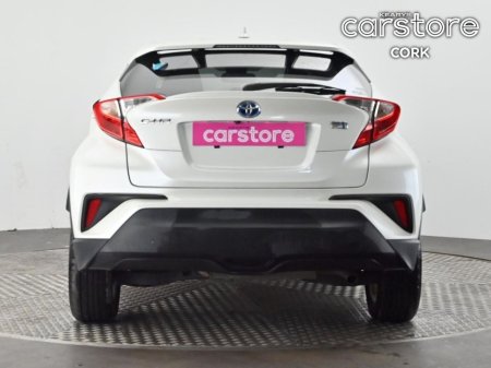 2017 Toyota C-HR C-HR HYBRID AUTO €18,880