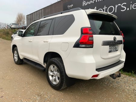 2022 Toyota Landcruiser 2.8 LWB AUTO COMMERCIAL // PRICE EXCL. VAT // GREAT CONDITION // 09/26 CVRT // ONE OWNER // FULL SERVICE HISTORY // €32,479 thumbnail