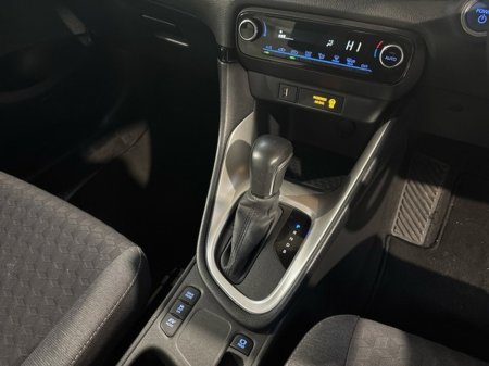 2021 Toyota Yaris - thumbnail 14