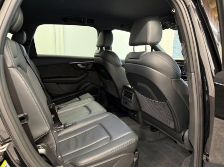 2021 Audi Q7 - thumbnail 9