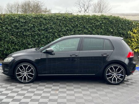 2016 Volkswagen Golf HIGHLINE R-LINE PACK 1.4 TSI AUTO // FULL SERVICE HISTORY // LOW MILEAGE // REVERSE CAMERA €16,900 thumbnail