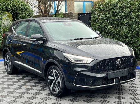 2023 MG ZS EV // LOW MILEAGE // APPLE CARPLAY/ANDROID AUTO // 360 PARKING CAMERAS // DIGITAL CLUSTER €20,900 thumbnail