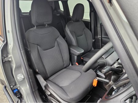 2021 Jeep Renegade - photo 6