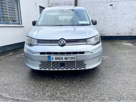 2023 Volkswagen Caddy Maxi Life LIFE 2.0TDI 122BHP A7F 5DR DSG AUTO 7 SEAT €36,950 thumbnail