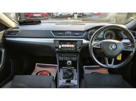 2015 Skoda Superb - thumbnail 21